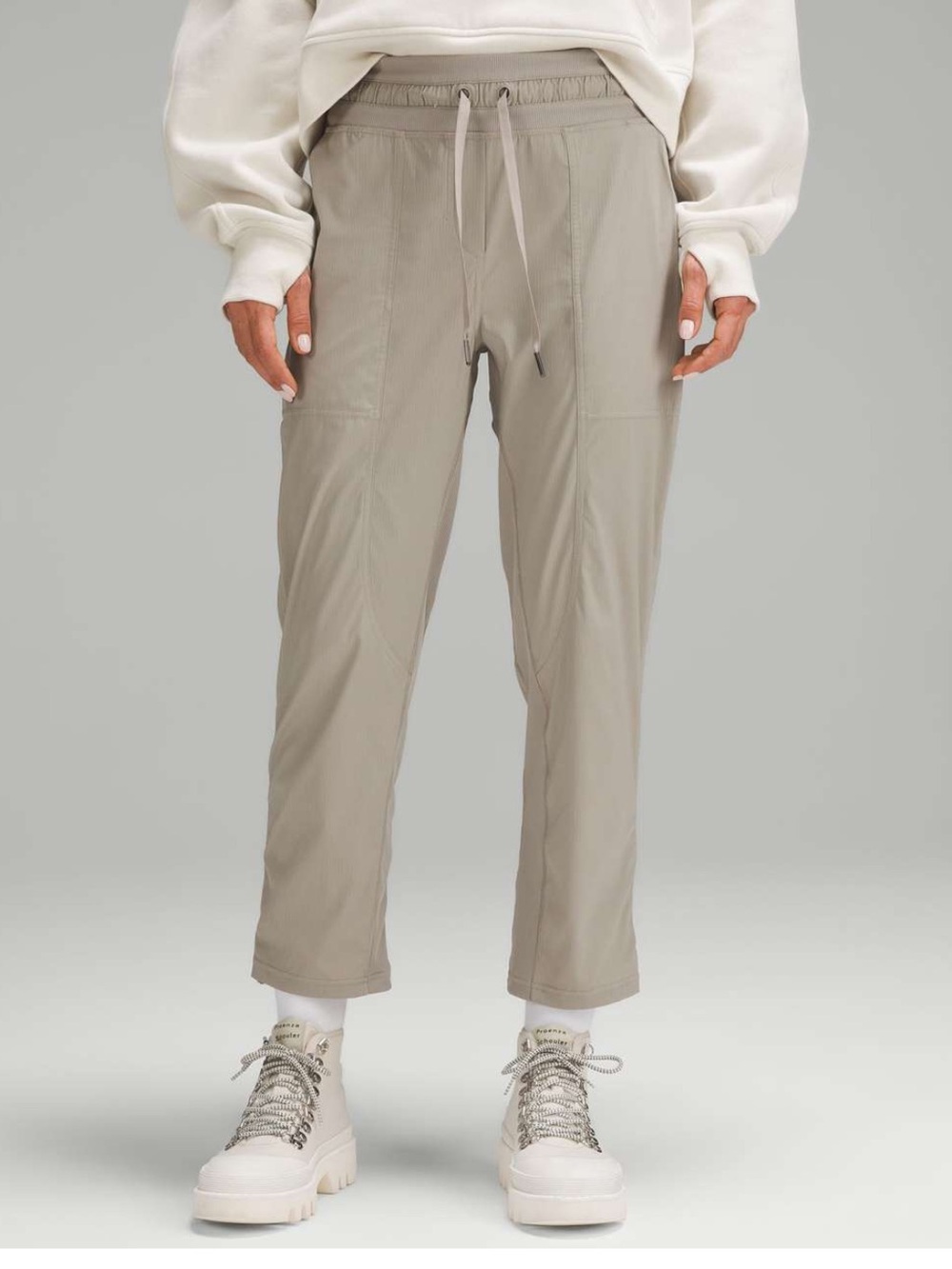 NWT Women 12 Lululemon Dance Studio Mid-Rise Cropped Pant Coolmax Wicking $98